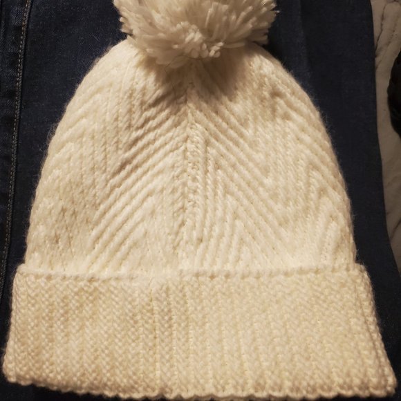 Adidas knit hat beanie cream nwot - Picture 3 of 3